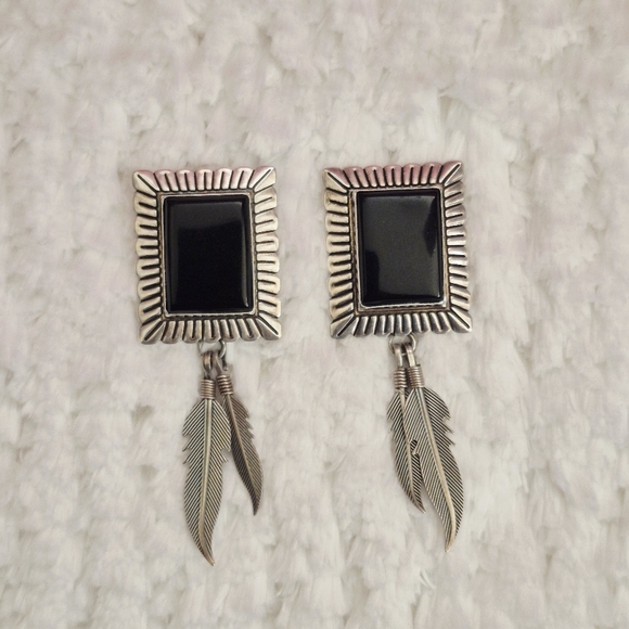 Stampd Jewelry - Vintage Sterling Silver Black Onyx Dangle Feather Earrings